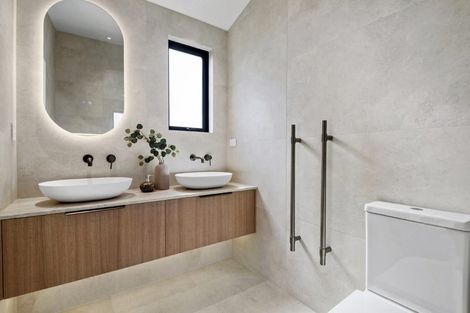Photo of property in 8a Serrata Place, Browns Bay, Auckland, 0630