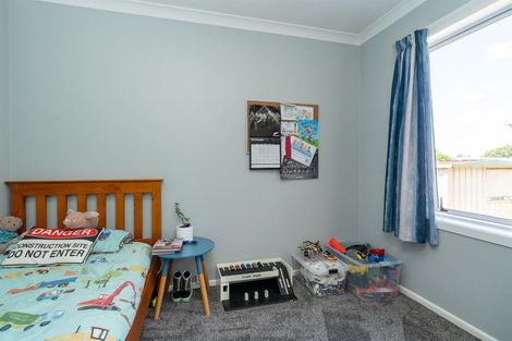 Photo of property in 21 Larnach Street, St Andrews, Hamilton, 3200