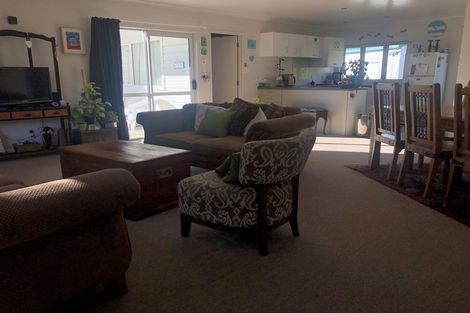 Photo of property in 15 Jordan Place, Tirau, 3410