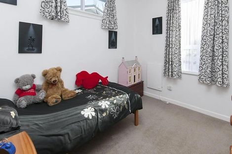 Photo of property in 55 Mellons Bay Road, Mellons Bay, Auckland, 2014