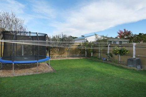 Photo of property in 17a Andrew Street, Waikanae, 5036