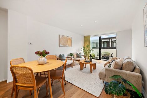 Photo of property in 25 Erica Pabst Way, Island Bay, Wellington, 6023
