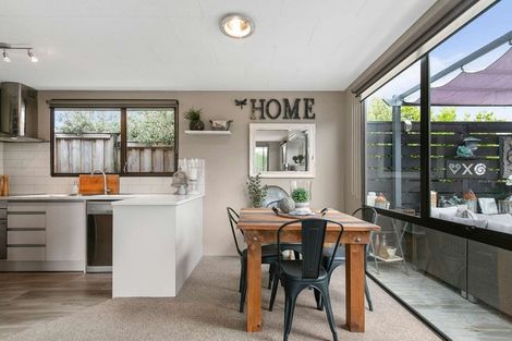 Photo of property in 1/26 Kamara Road, Glen Eden, Auckland, 0602