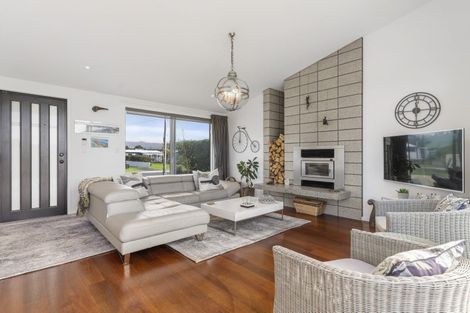 Photo of property in 140 Kiwi Road, Whangamata, 3620