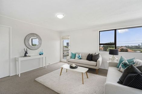 Photo of property in 3/95 Bayswater Avenue, Bayswater, Auckland, 0622