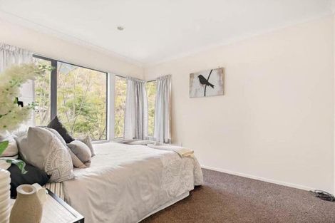 Photo of property in 23/23 Bush Lane, Northcote Point, Auckland, 0627