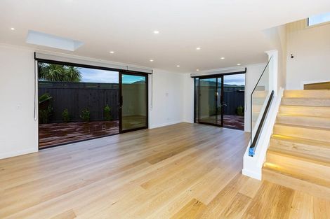 Photo of property in 2 Mudie Street, Alicetown, Lower Hutt, 5010