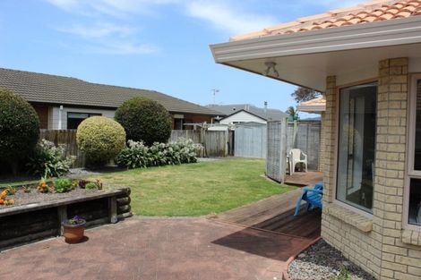 Photo of property in 25 Reef Avenue, Papamoa Beach, Papamoa, 3118