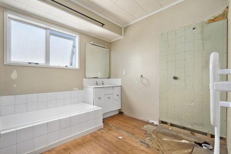 Photo of property in 43 Eversham Road, Mount Maunganui, 3116