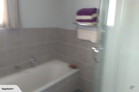 Photo of property in 4 Giles Way, Tanners Point, Katikati, 3177