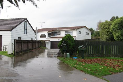 Photo of property in 24a Orinda Close, Botany Downs, Auckland, 2010