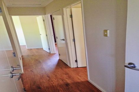 Photo of property in 1 John Webster Place, Glen Eden, Auckland, 0602