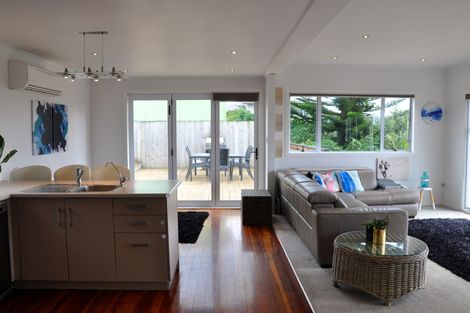 Photo of property in 174a Seaforth Road, Waihi Beach, 3611