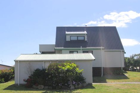 Photo of property in 243 Seaforth Road, Waihi Beach, 3611
