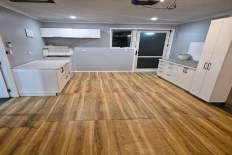 Photo of property in 11d Antalya Place, Manurewa, Auckland, 2102