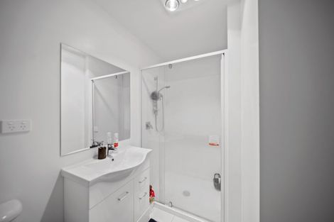 Photo of property in 7 Kapuarangi Lane, Papakura, 2110