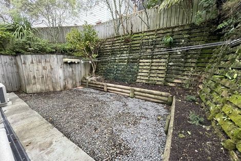 Photo of property in 52 Hohiria Road, Hataitai, Wellington, 6021