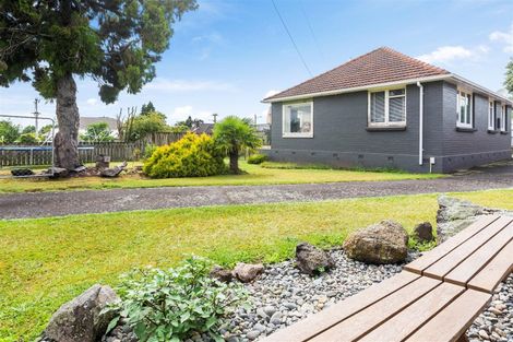 Photo of property in 2 Island View Road, Western Heights, Rotorua, 3015