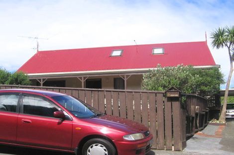 Photo of property in 6 Ngarimu Grove, Ngaio, Wellington, 6035