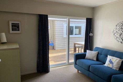 Photo of property in 70 Oriel Avenue, Tawa, Wellington, 5028