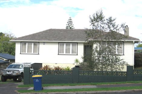 Photo of property in 67 Mcleod Road, Te Atatu South, Auckland, 0610