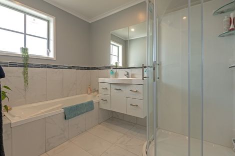 Photo of property in 3 Sherwood Grove, Ashhurst, 4810