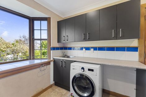 Photo of property in 19 Jensen Street, Hokowhitu, Palmerston North, 4410