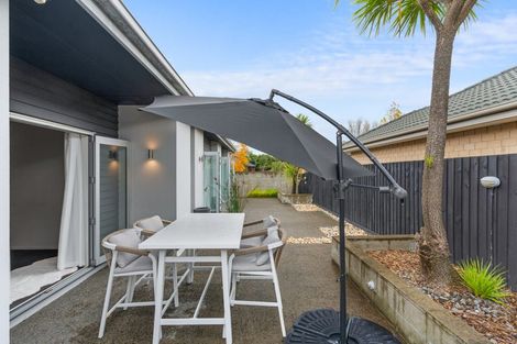 Photo of property in 16 Eaglesome Avenue, Aidanfield, Christchurch, 8025