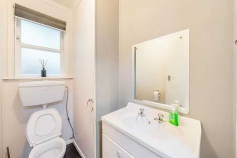 Photo of property in 9 Damian Grove, Waterloo, Lower Hutt, 5011