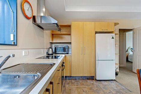 Photo of property in 12a Grassmere Street, Papanui, Christchurch, 8052