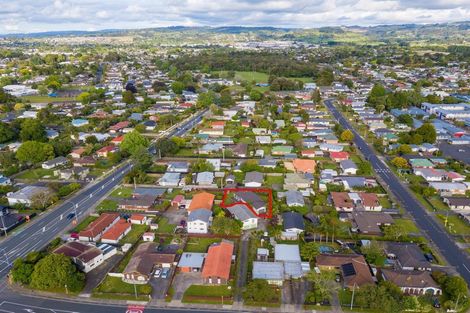 Photo of property in 2/8 Chichester Drive, Rosehill, Papakura, 2113