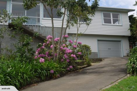 Photo of property in 24 Glen Road, Raumati South, Paraparaumu, 5032