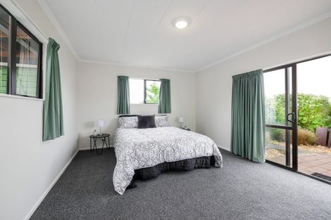 Photo of property in 64 Barnes Drive, Caversham, Dunedin, 9011