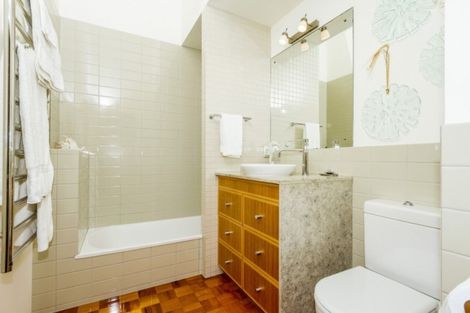 Photo of property in 2/20 Whitby Crescent, Mairangi Bay, Auckland, 0630