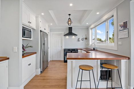 Photo of property in 35 Helvetia Road, Pukekohe, 2120