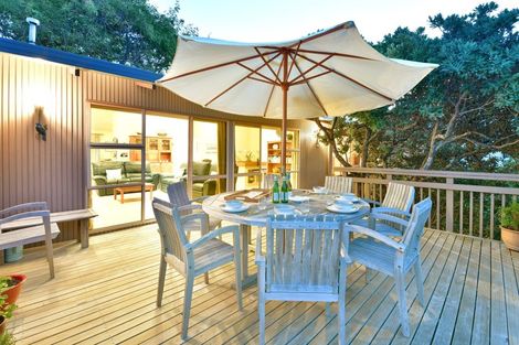 Photo of property in 1/4 John Dee Crescent, Red Beach, 0932