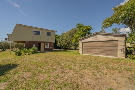 Photo of property in 50 Banks Street, Cooks Beach, Whitianga, 3591