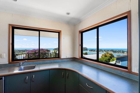 Photo of property in 8 Tairua Heights, Tairua, 3508