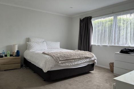 Photo of property in 8 Advene Road, Cockle Bay, Auckland, 2014