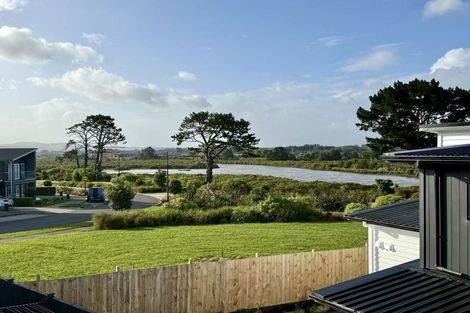 Photo of property in 43 Evergreen Parade, Rosehill, Papakura, 2113