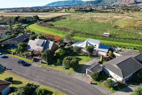 Photo of property in 12 Pohutukawa Crescent, Raumati Beach, Paraparaumu, 5032