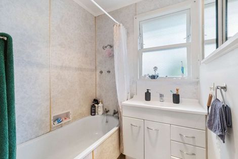 Photo of property in 52b Berkley Avenue, Hillcrest, Hamilton, 3216