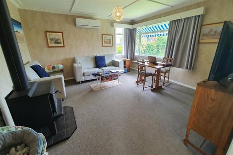 Photo of property in 61 Rhodes Street, Waimate, 7924