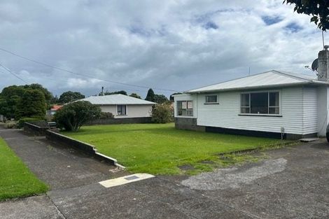 Photo of property in 16 Harris Street, Waitara, 4320