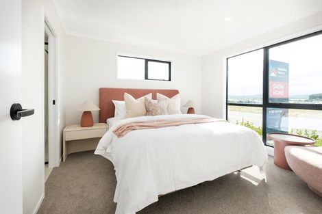 Photo of property in 38 Puketutu Drive, Te Kauwhata, 3710