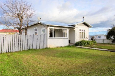 Photo of property in 32 Tennyson Street, Dannevirke, 4930