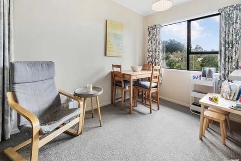 Photo of property in 8 Midgley Road, West Harbour, Auckland, 0618