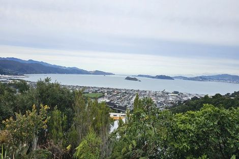 Photo of property in 35 Mulberry Street, Maungaraki, Lower Hutt, 5010