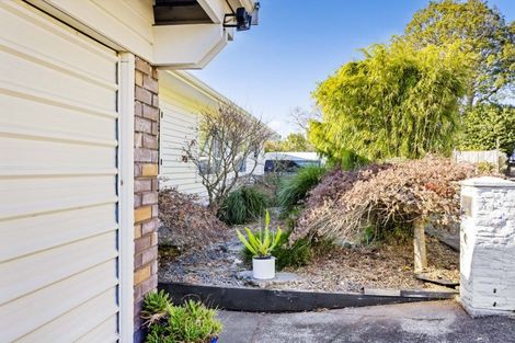 Photo of property in 27a Montana Place, Merrilands, New Plymouth, 4312