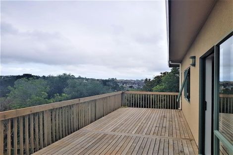 Photo of property in 3 Trotting Terrace, Fairview Heights, Auckland, 0632